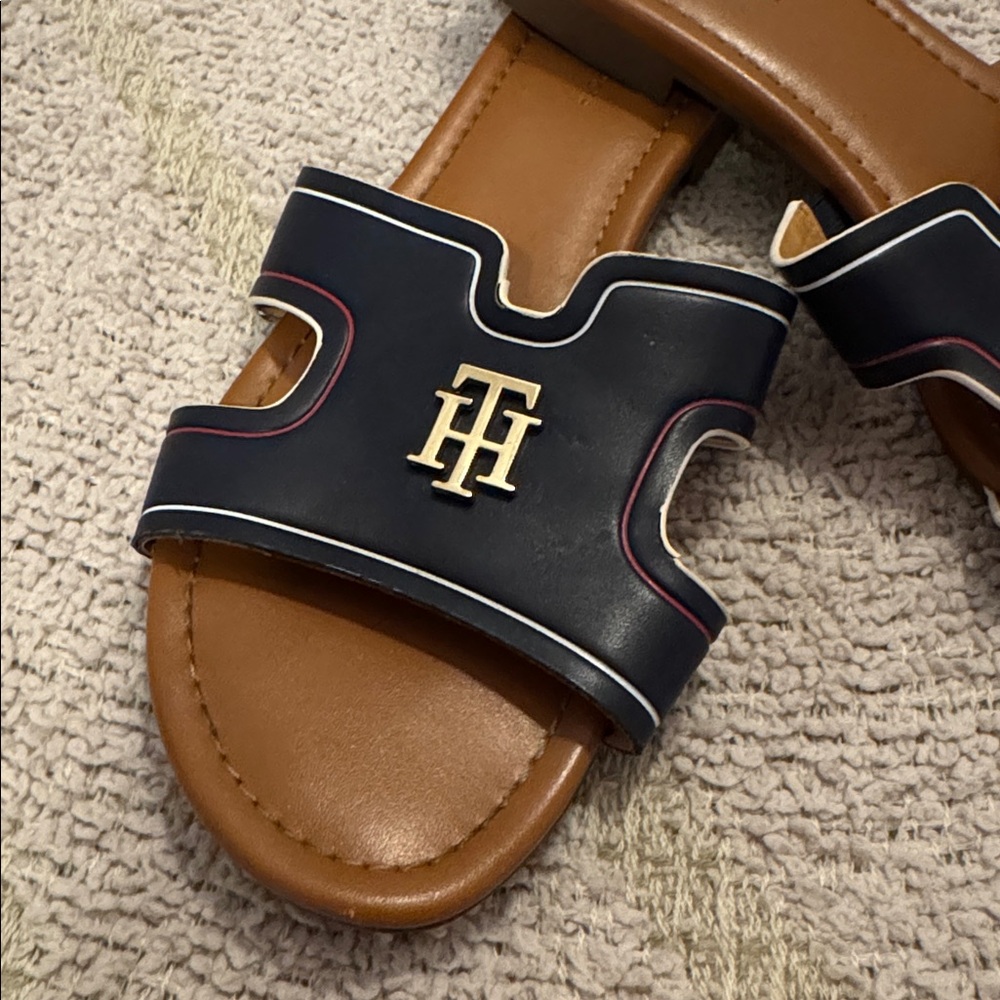 Tommy Hilfiger TH Logo Slide Sandals Navy Gold Women’s 9.5 Slip On - Picture 2 of 6